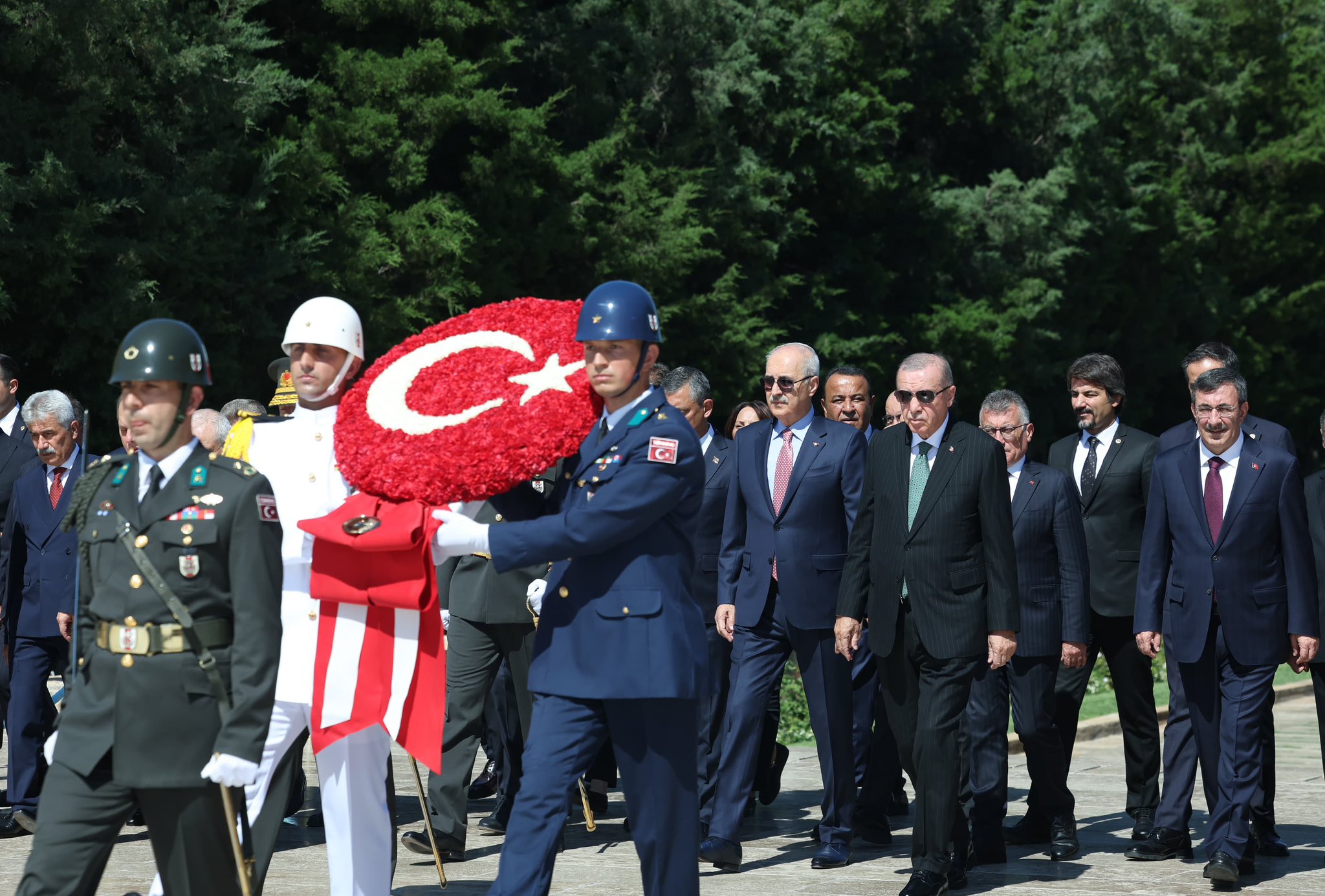 30 Ağustos’un 103. yılında Cumhurbaşkanı Erdoğan Anıtkabir’de