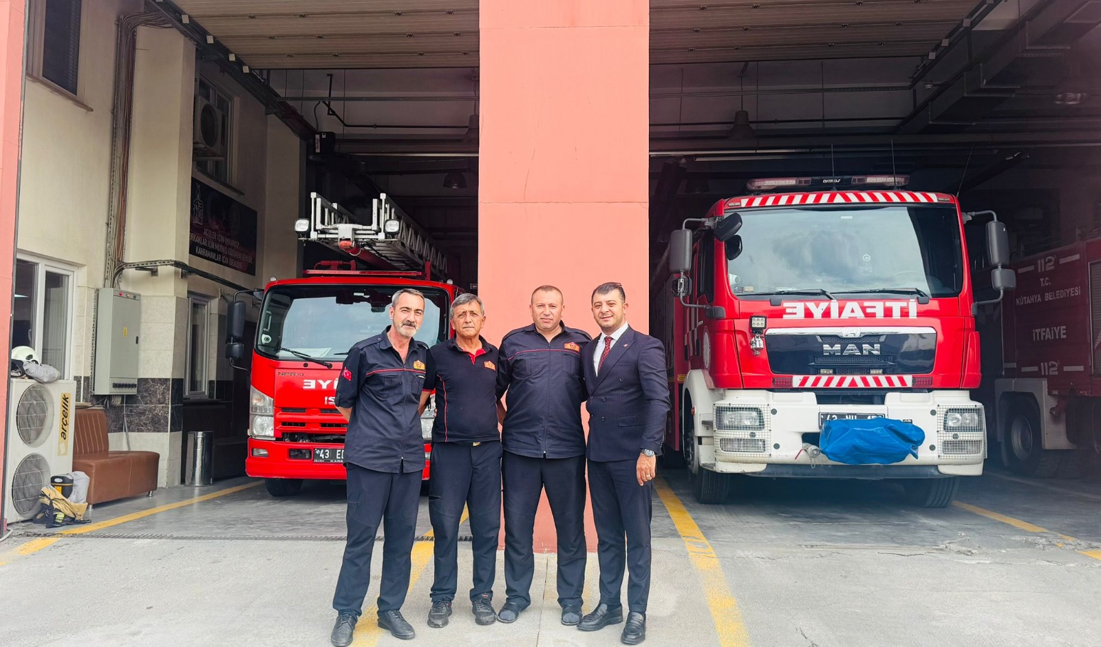 Kütahya'da emekçilerin yanında: İtfaiye personeline vefa ziyareti