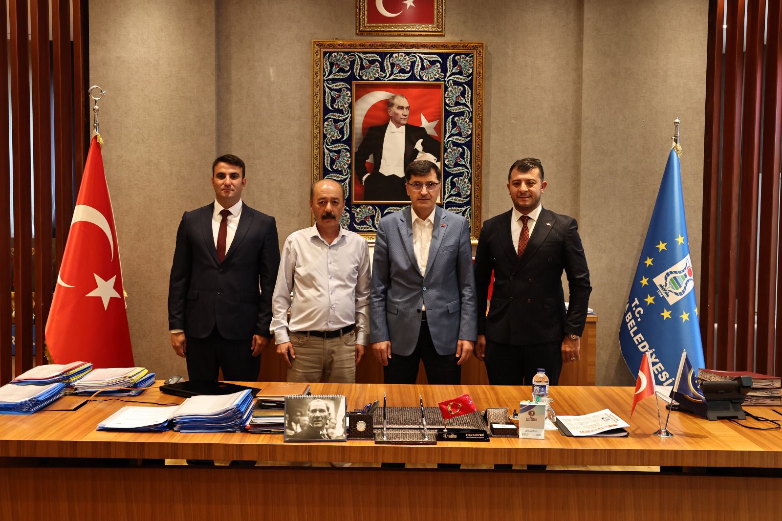 Kütahya'da emekçilerin yanında: İtfaiye personeline vefa ziyareti