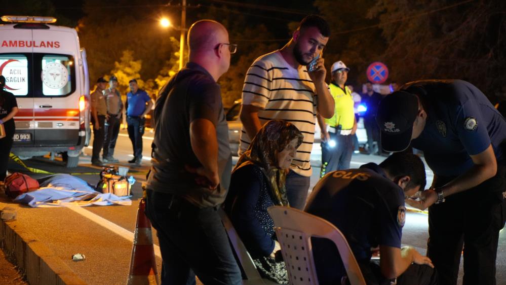 Düğünden Çıkıp Hayatını Kaybetti, Cenaze Yereyken Düğün Eğlencesi Devam Etti