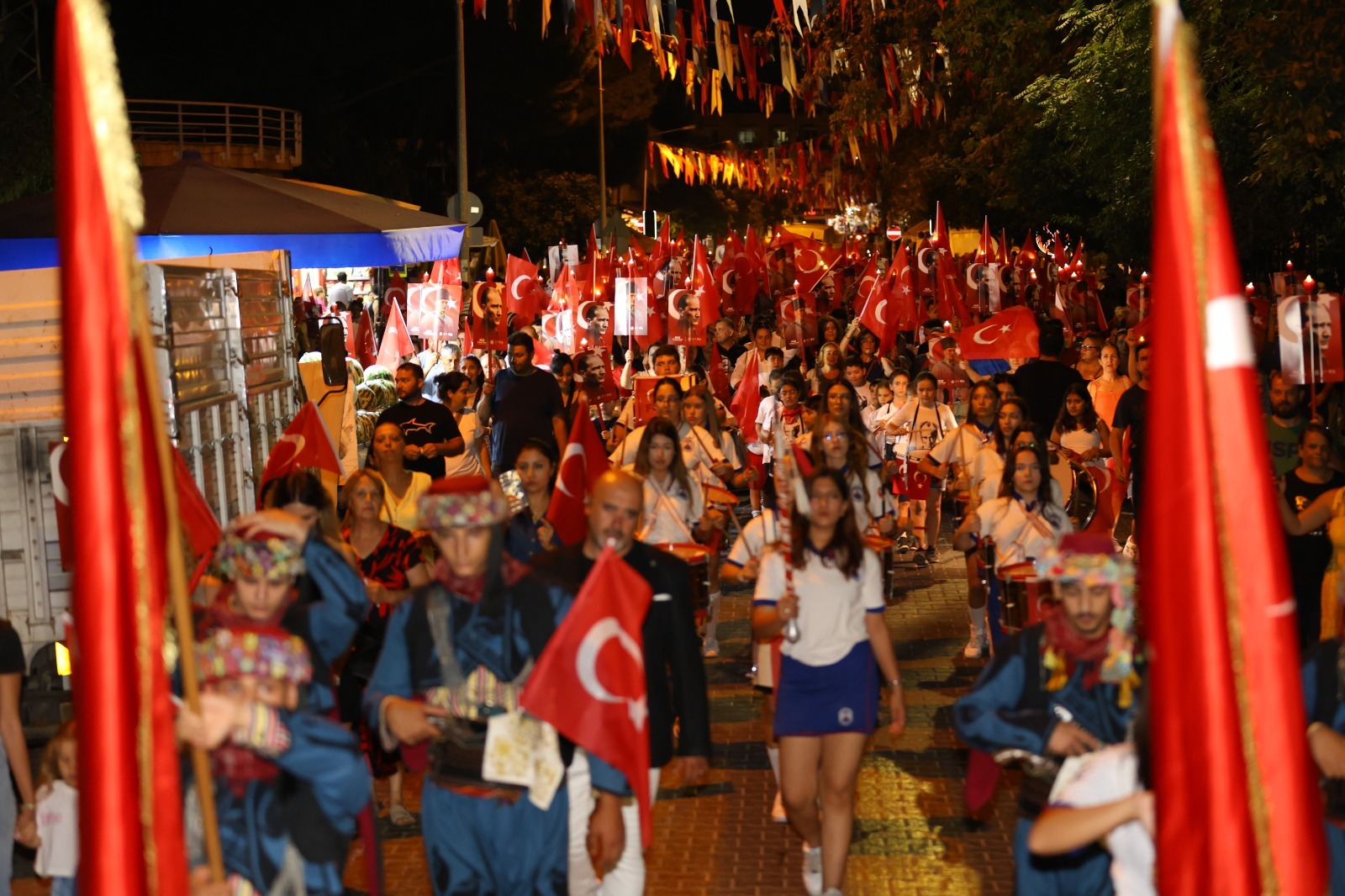 Fener Alayı yürüyüşüyle kent tek yürek oldu