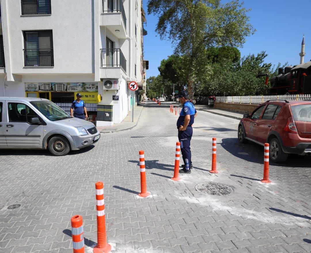 Efes Selçuk’ta Şehi̇r İçi̇ Trafi̇kte Yeni̇ Dönem Başladi (2)