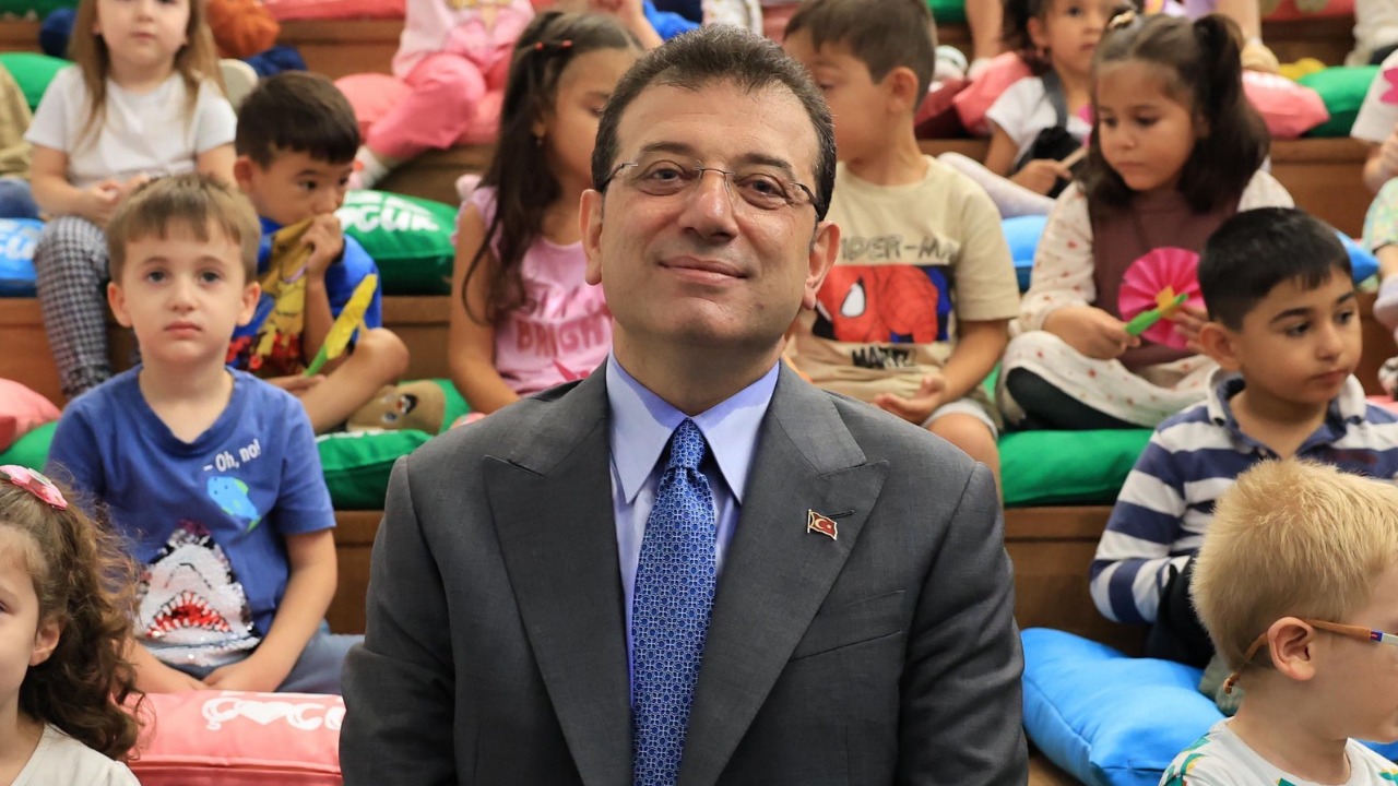 İmamoğlu için “eleştirisiz” mesaj