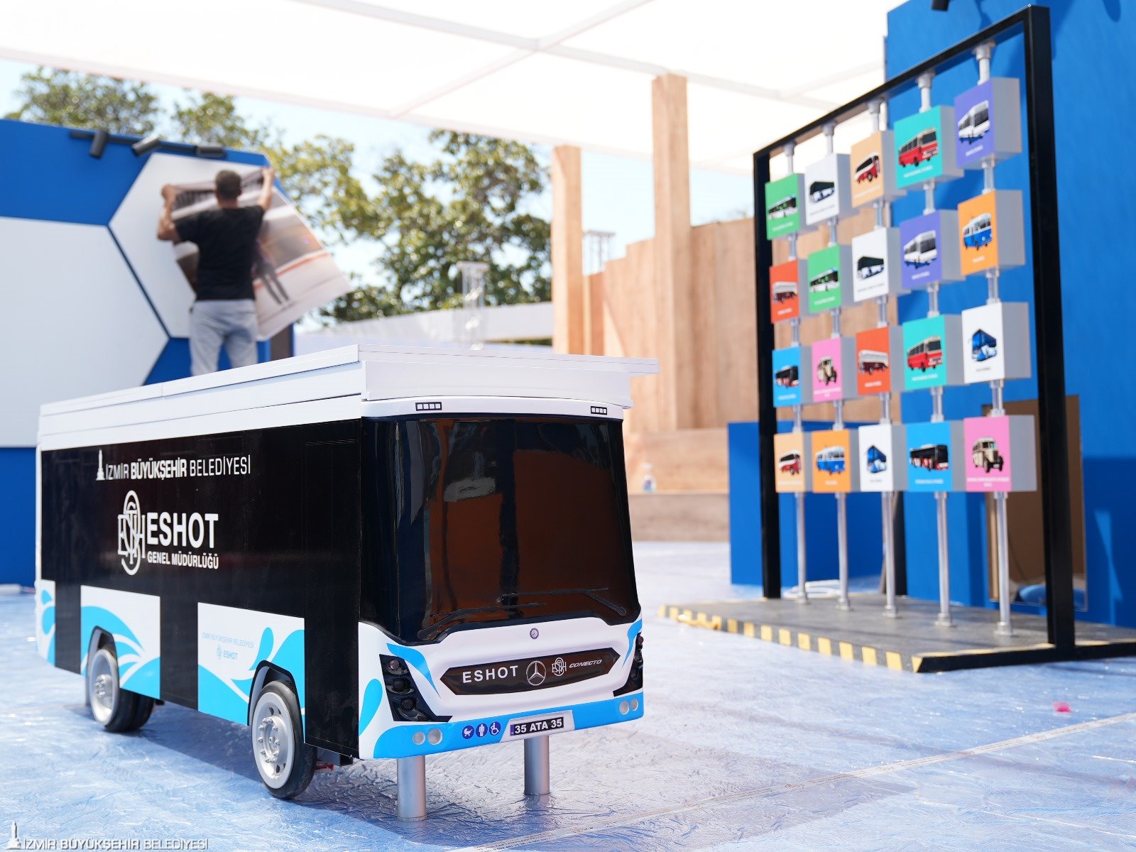 Nazar Boncuğu Mavi Otobüs fuarda sergilenecek