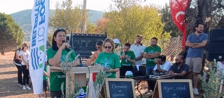 Foça'da "Barış bahçesi" oluşturuldu