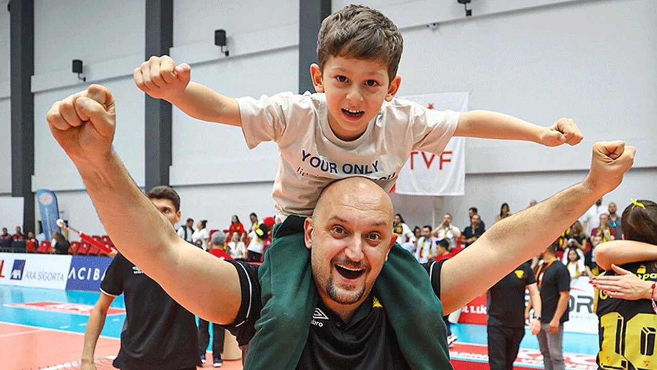 Atatürk Voleybol Salonu’na dönüş