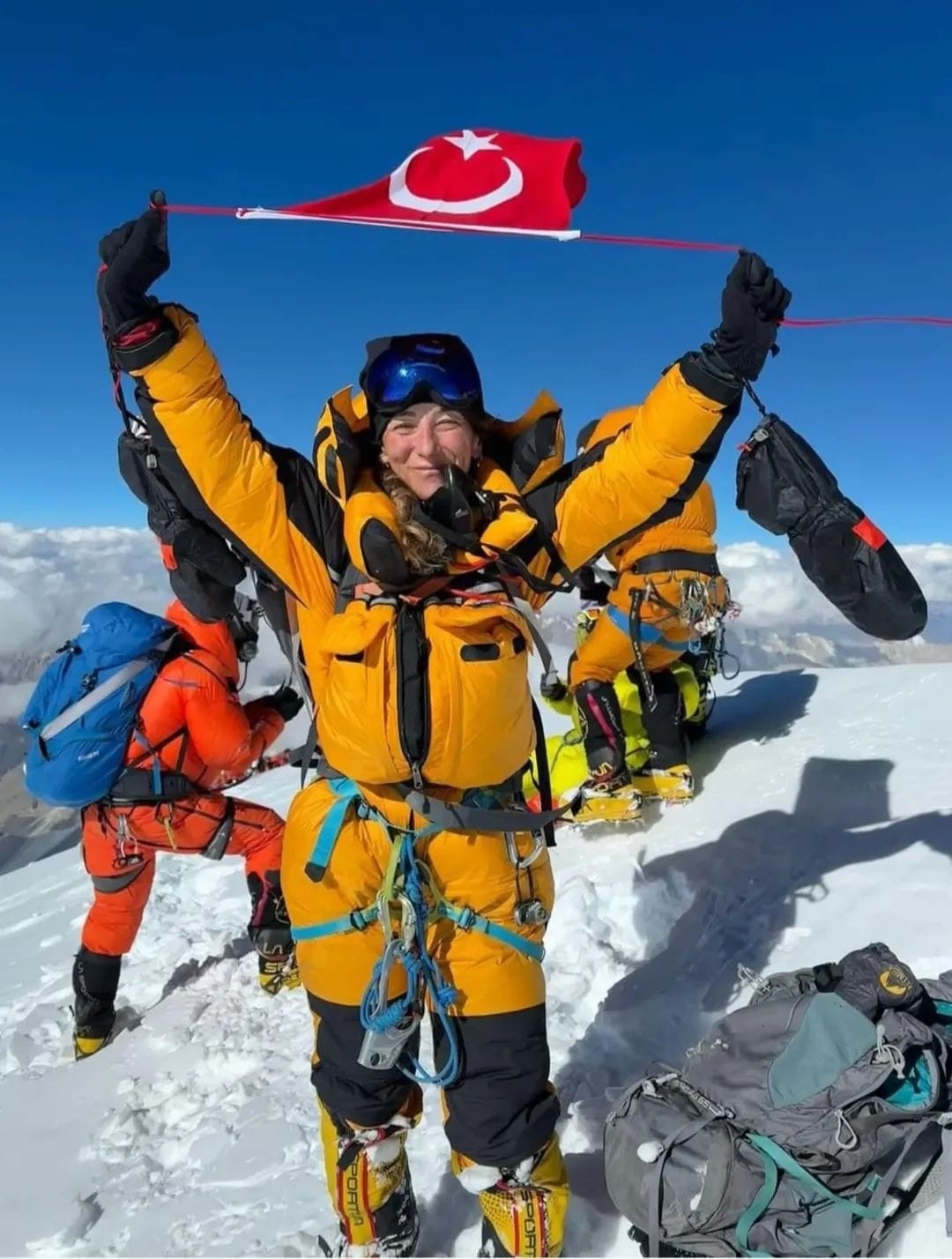Gülnur Tumbat, K2 Zirvesine Çıkan Ilk Türk Kadın Dağcı Oldu 1