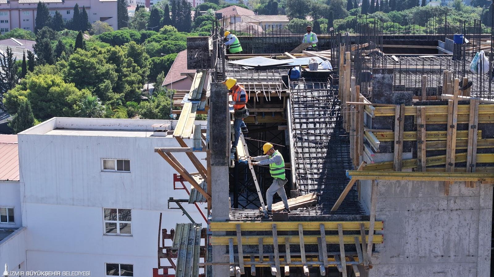 Depreme dayanıklı, modern sağlık tesisi
