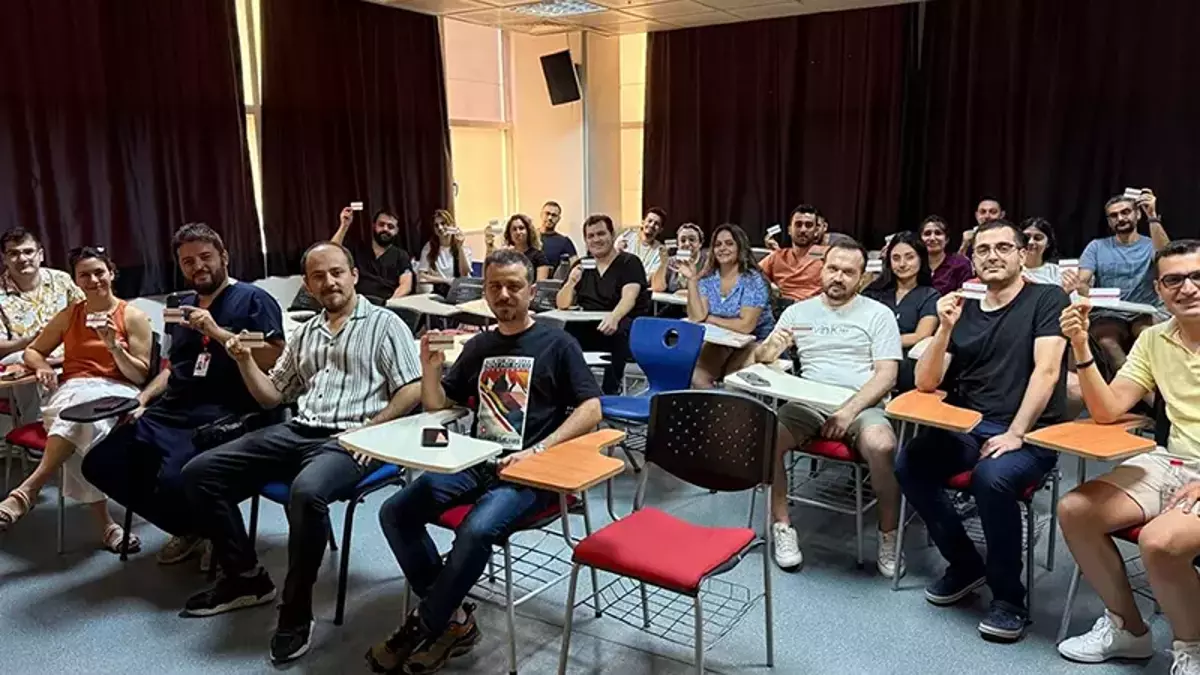 İzmir Acil Servis Doktorlarından Toplu Organ