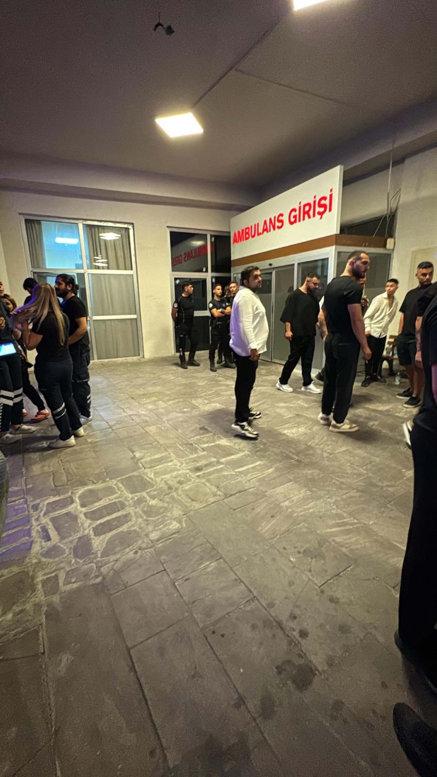 Eğlence dolu gece kanlı bitti: Panik anları kamerada