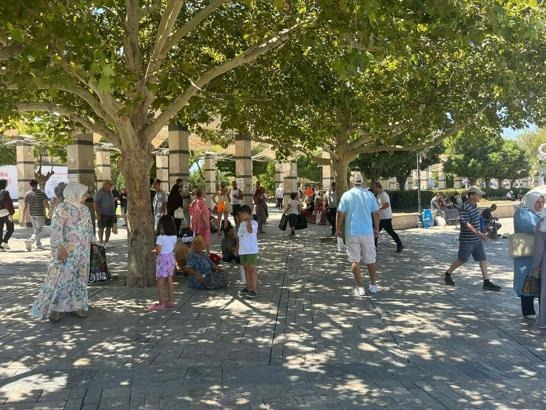 İzmir Kavruluyor! Termometreler 42 Dereceyi Gördü