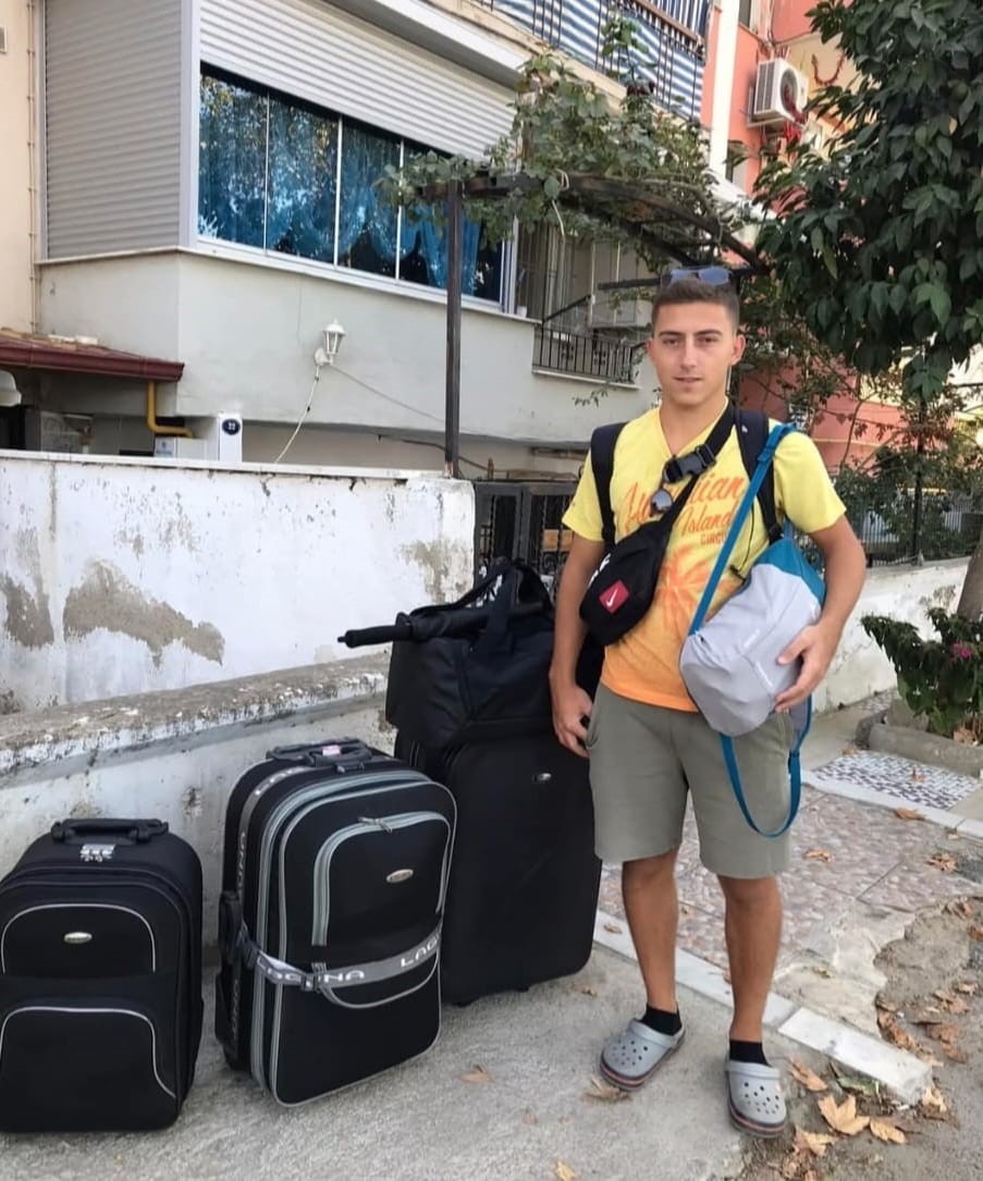 Genç sürücü kurtarılamadı