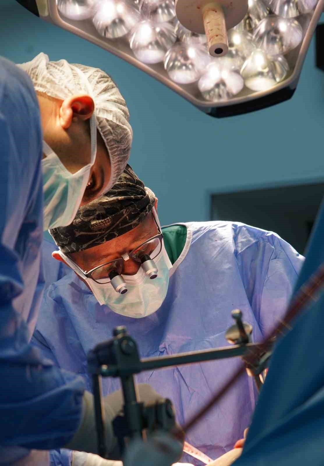 İzmir’de 72 Saatte 6 Hayat Kurtaran Nakil Operasyonu 1