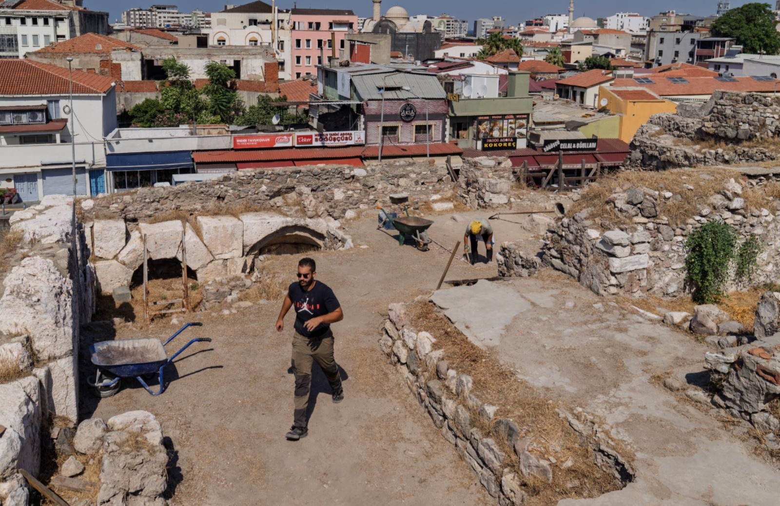 İki önemli noktada devam eden tarihi keşifler
