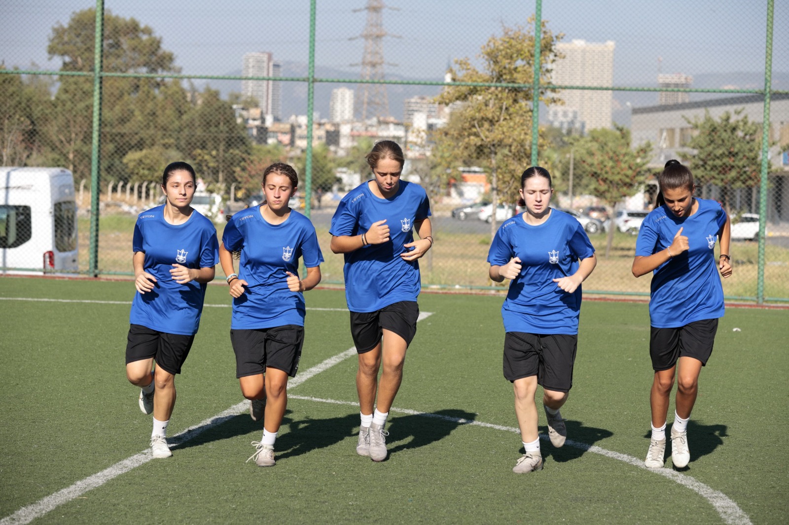 Başkan Mutlu'dan gençlere tam destek