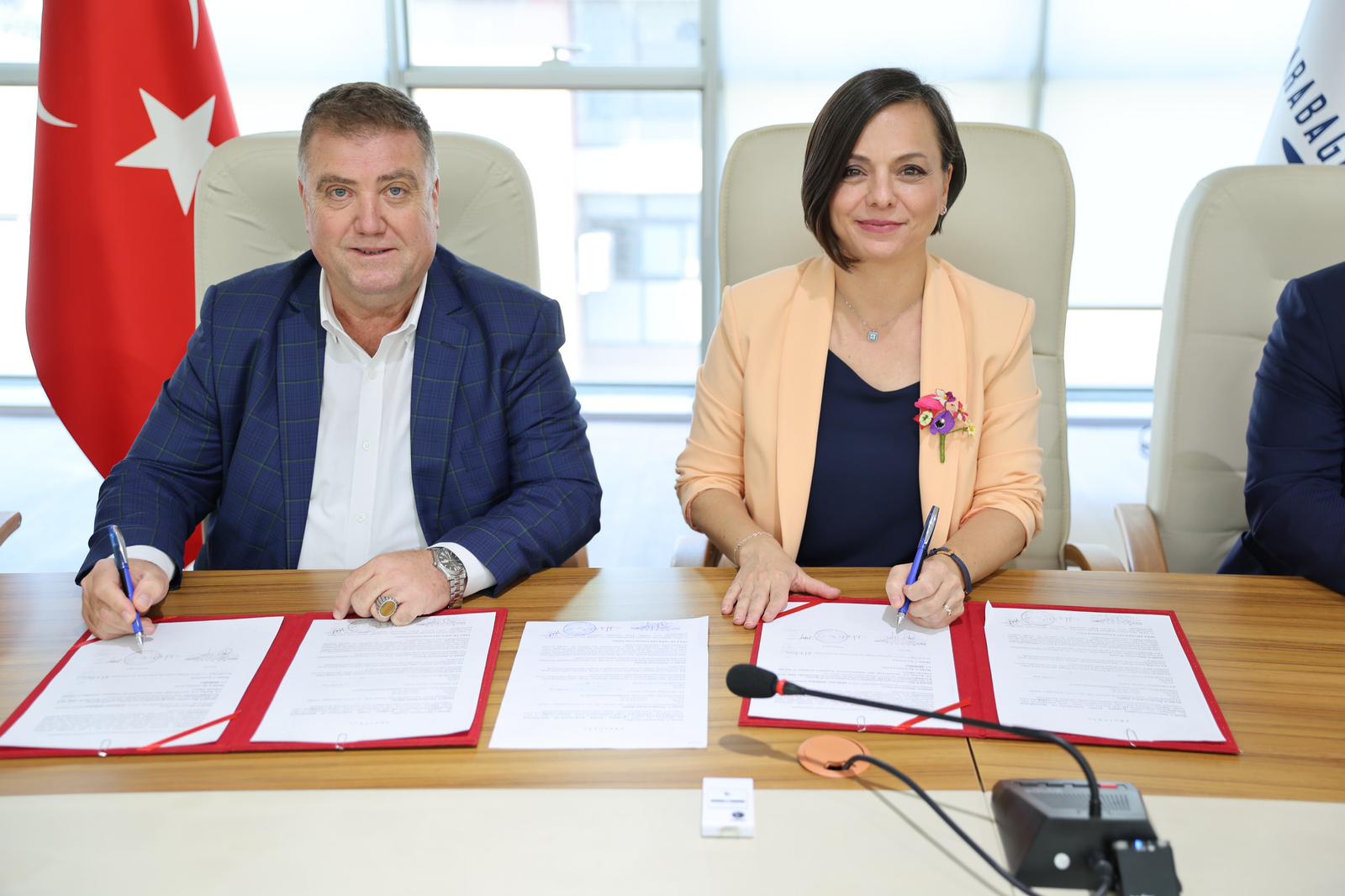 Karabağlar Belediyesi İzmir Şoförler Odası Işbirliği (2)