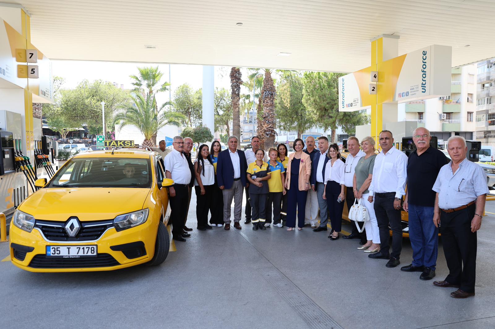 Karabağlar Belediyesi İzmir Şoförler Odası Işbirliği (5)