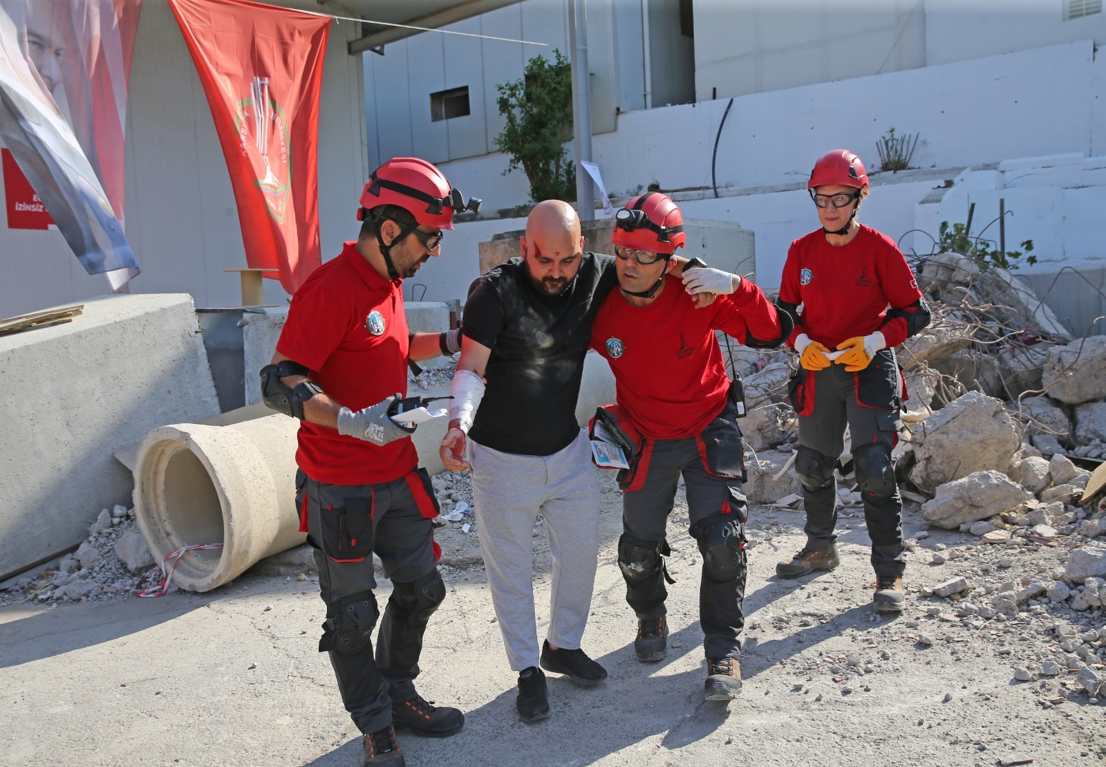 Belediye Başkanı Ünsal: "En büyük gücümüz dayanışma ve bilinç"