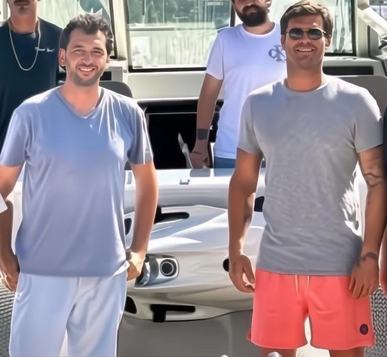 Teknesi parçalanmış halde bulundu