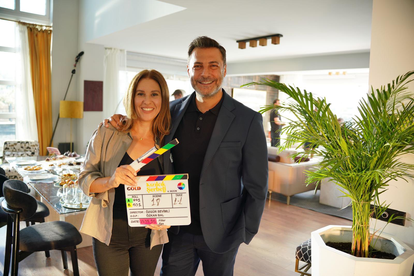 Kızılcık Şerbeti-16