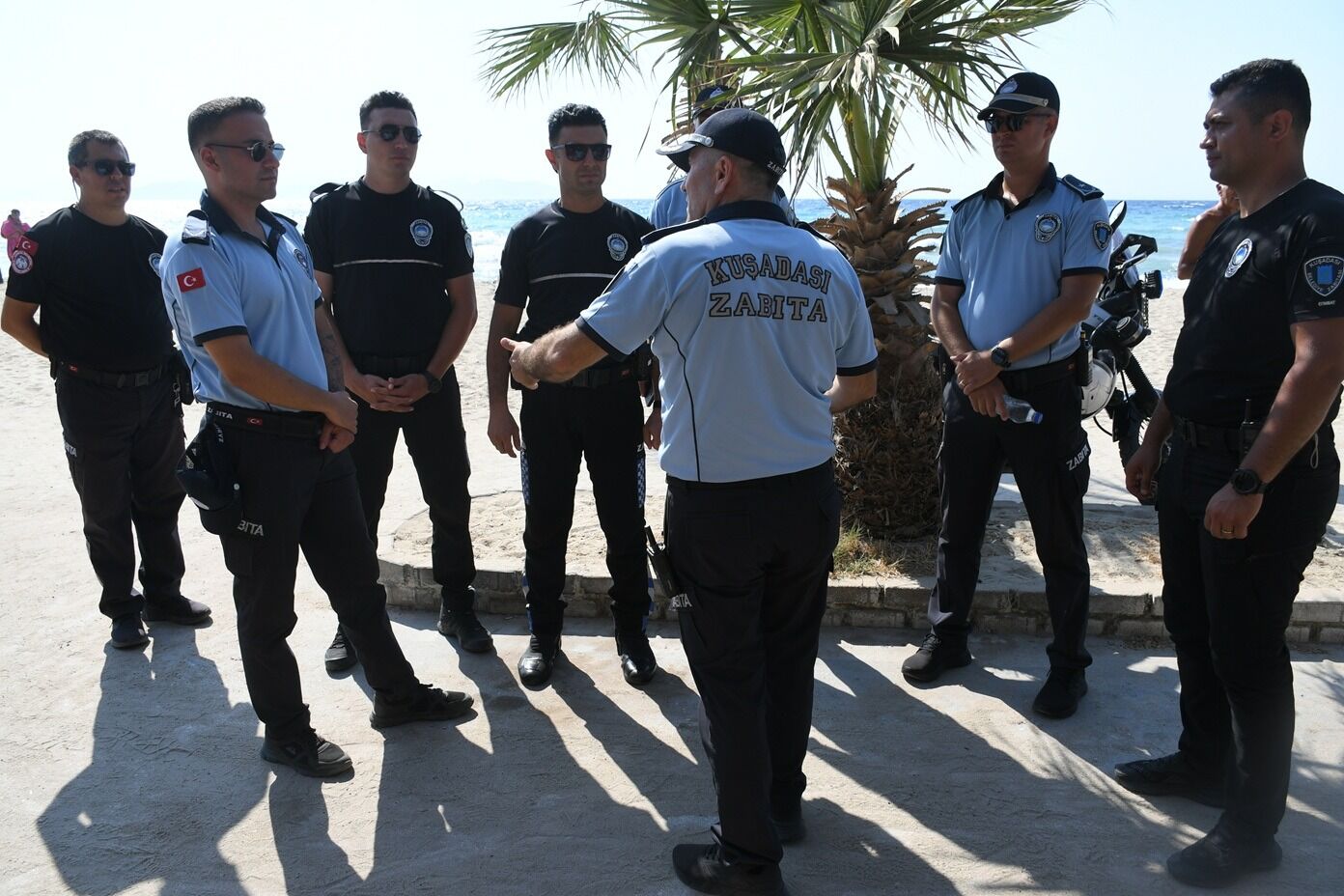 Kuşadası'nda Zabıta Ekiplerinden Çadır Ve Karavan Denetimi 1