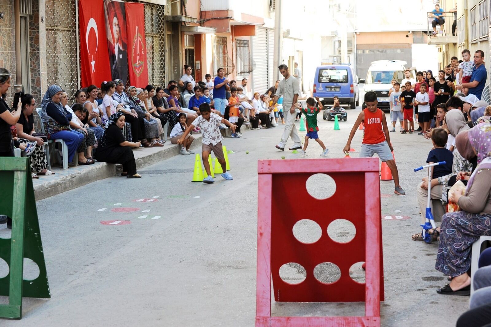 Mahalle şölenleri coşkuyu sokağa taşıdı