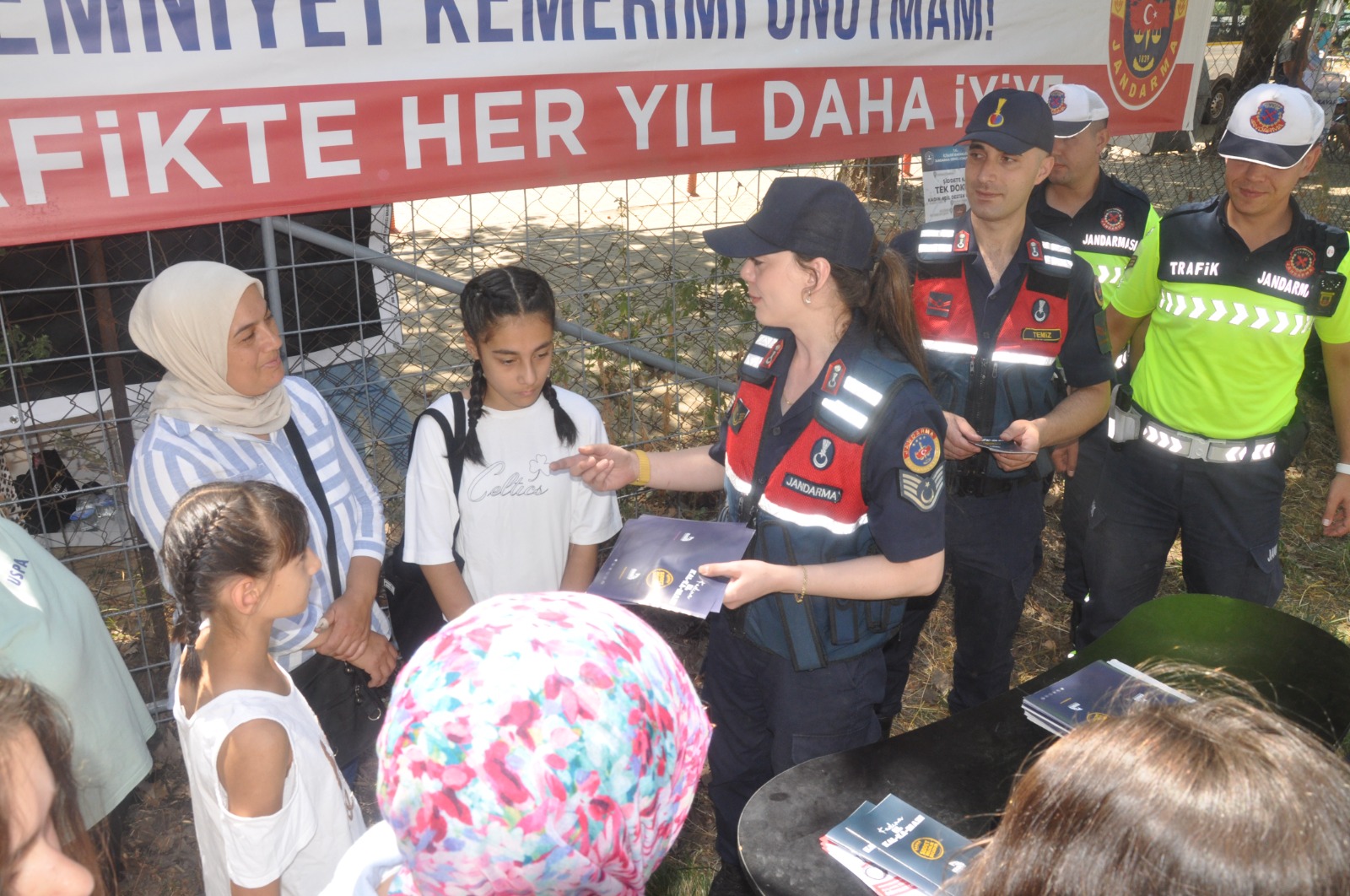Trafik güvenliği ve KADES uygulaması tanıtıldı