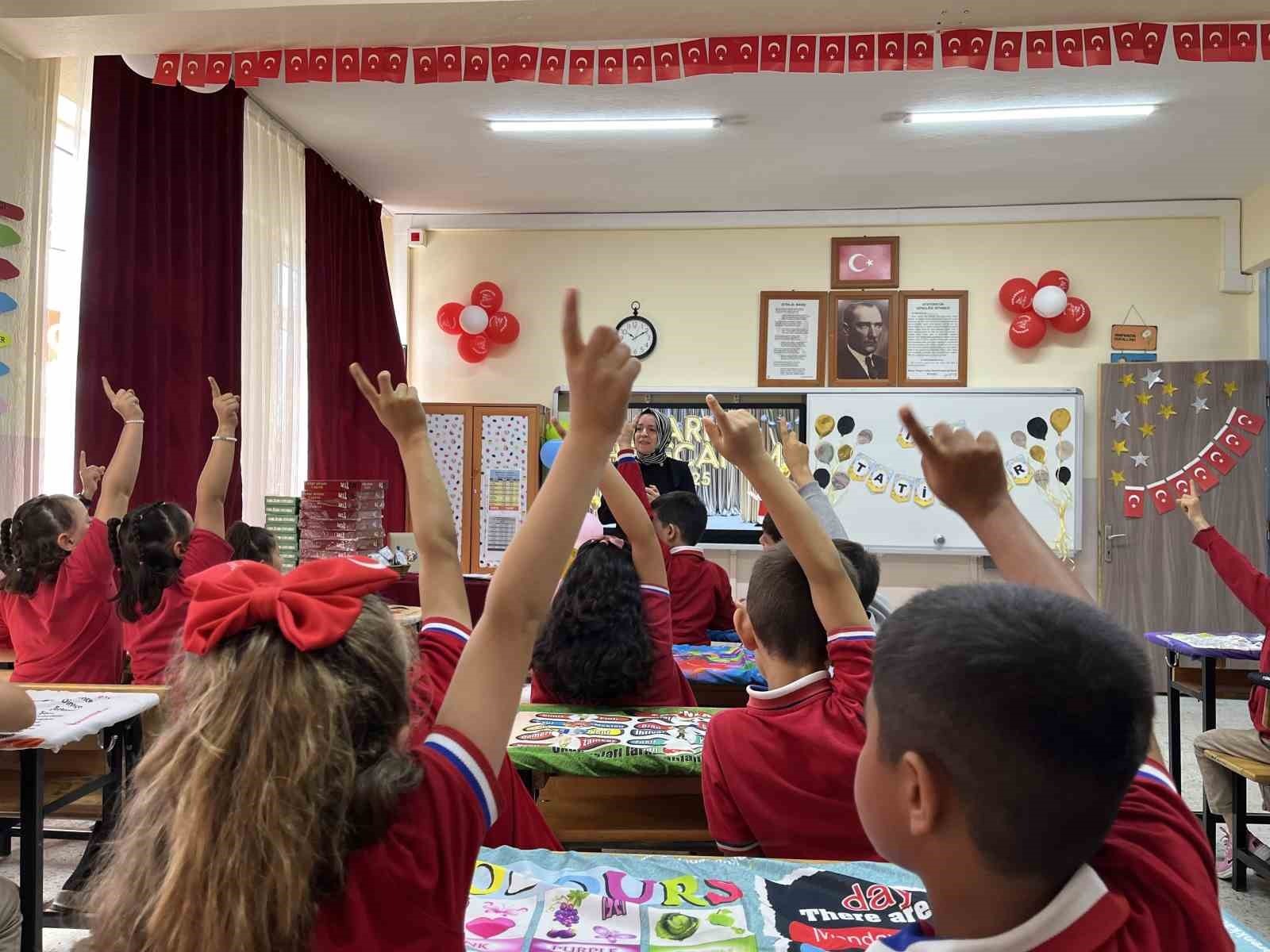 Okula Baslarken Ailelere Kritik Uyari Uyum Sureci Icin Bu Hatalari Yapmayin