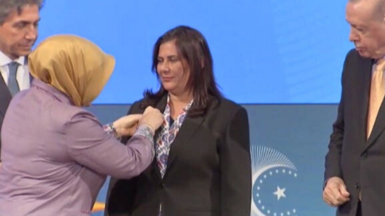 Ozlem Cercioglu Ak Partide