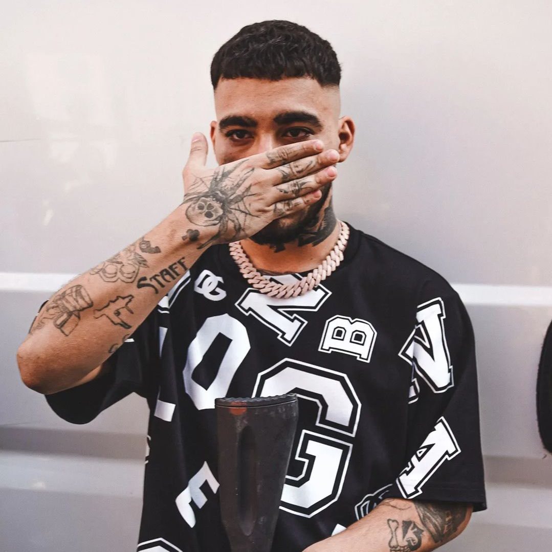 Uzi’den sert gönderme