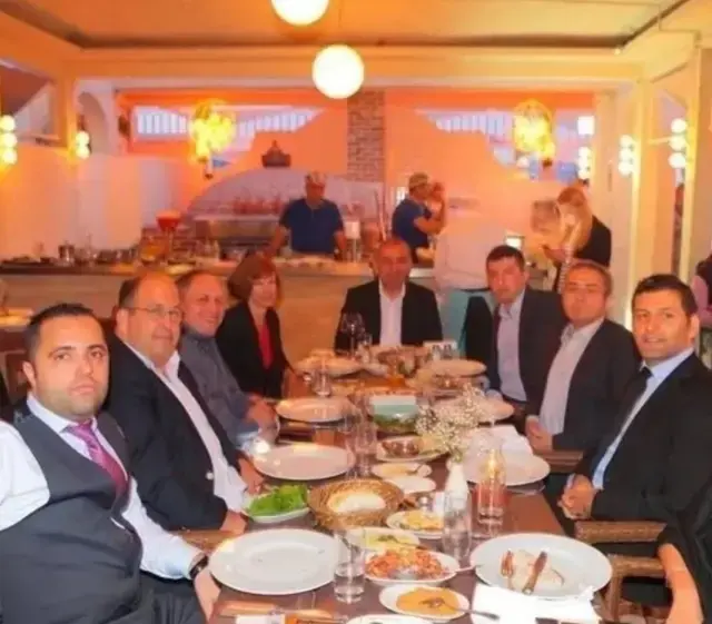 Rezan Epözdemir Gündem Olan Fotoğraf