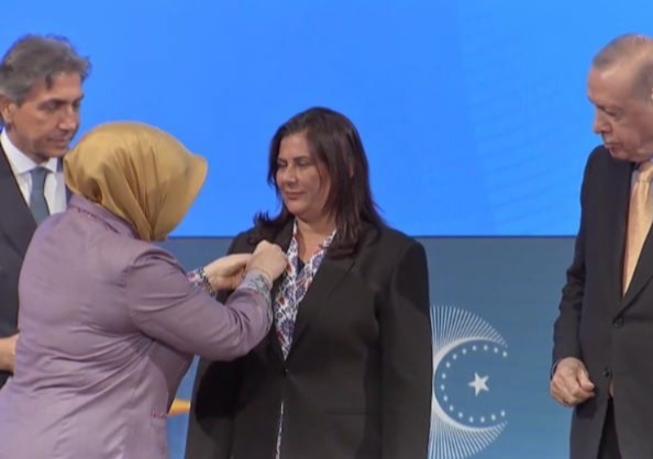 Aydın Belediye Başkanı Özlem Çerçioğlu AK Parti'de!