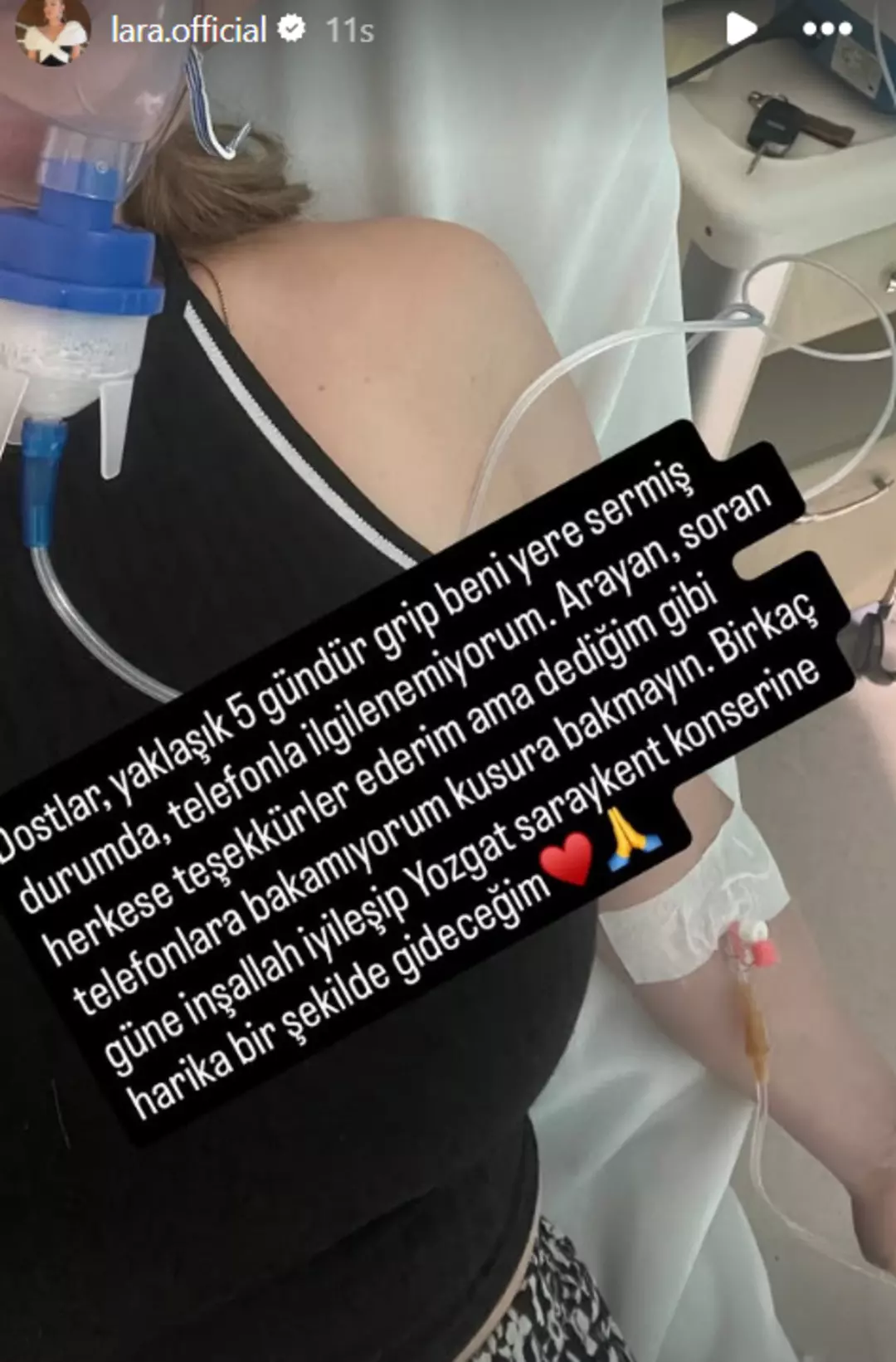 Şarkıcı Lara Bu Defa Korkuttu! Hastaneye Kaldırıldı