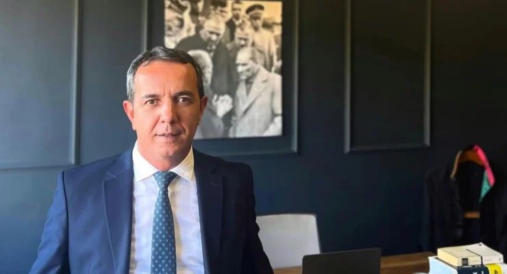 Sefer Karaahmetoglu Kimdir