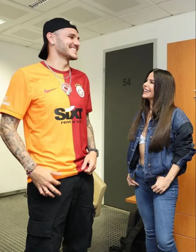 Simge Sağın Ve Icardi 1