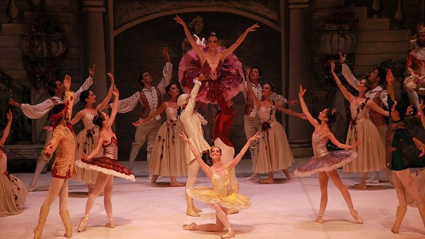 'Uyuyan Güzel' Balesi