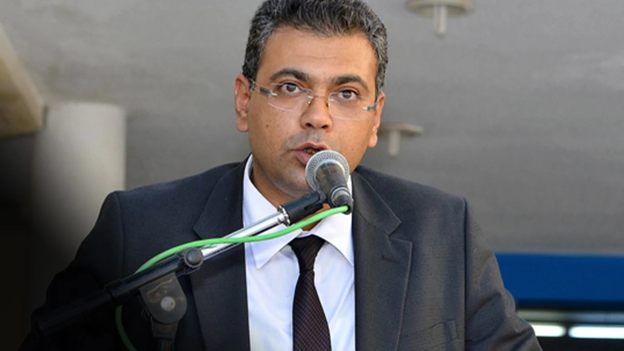 İZBETON Genel Müdürü Hüseyin Sezer görevden alındı