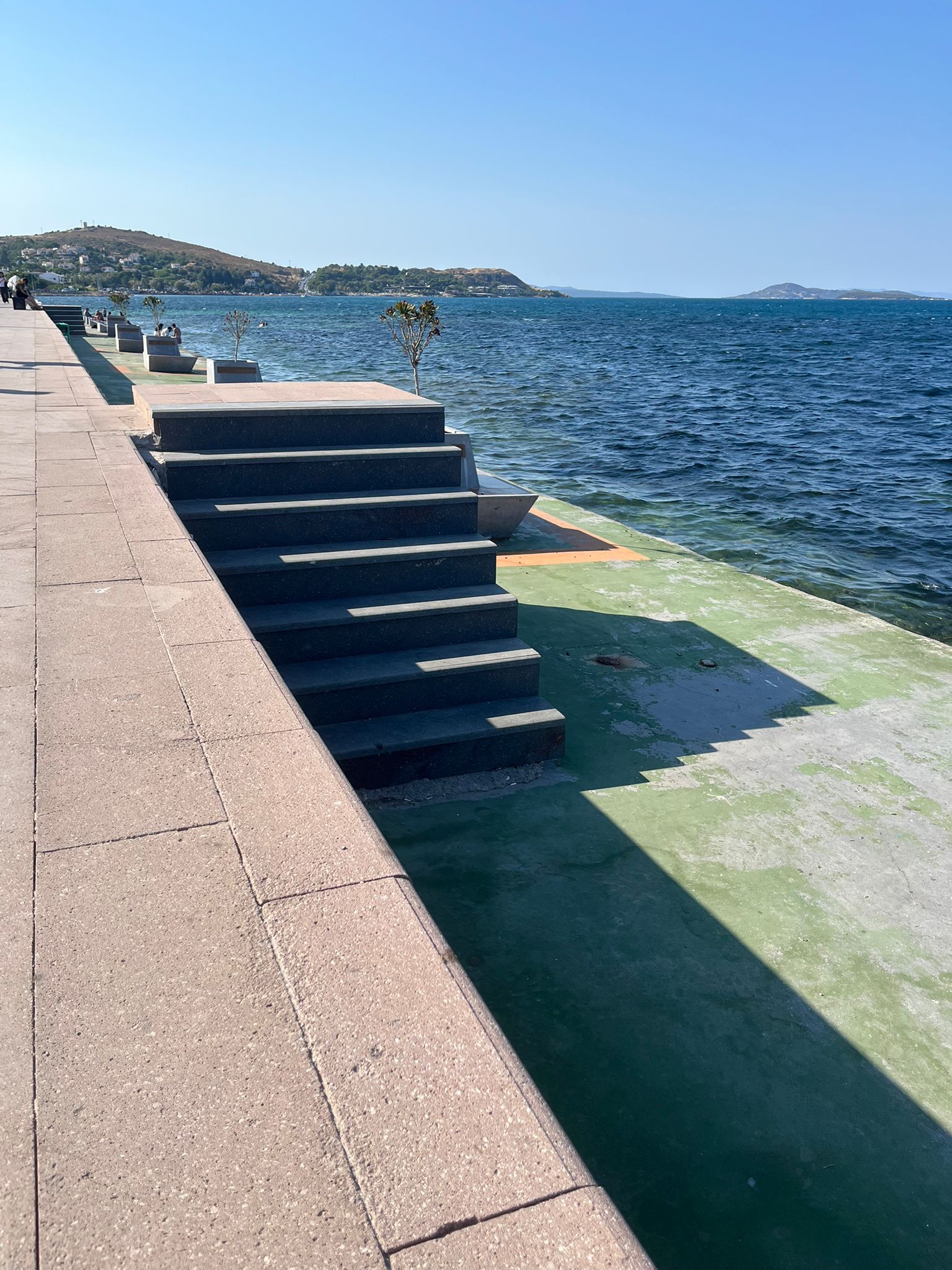 urla belediyesi engelli merdiven-1