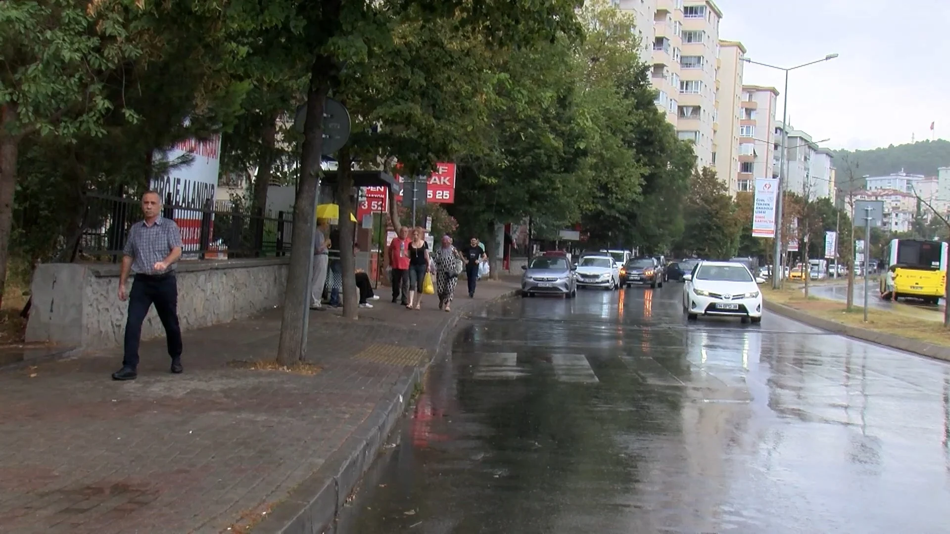 Beylikdüzü’nde kısa süreli etkili oldu