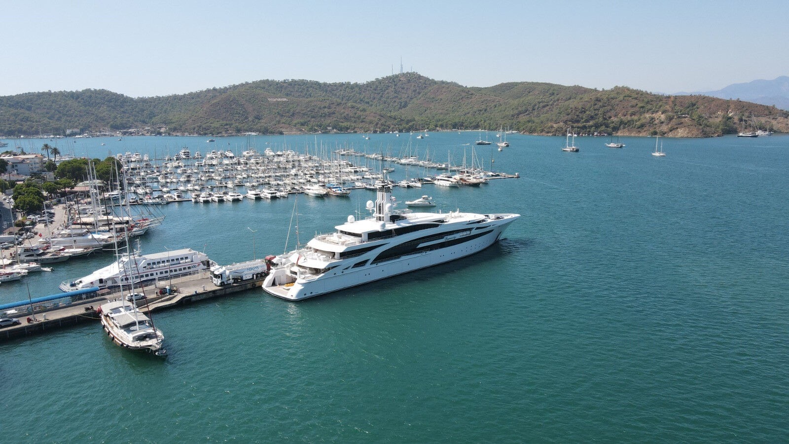 25 Milyon Tlye 450 Ton Akaryakit