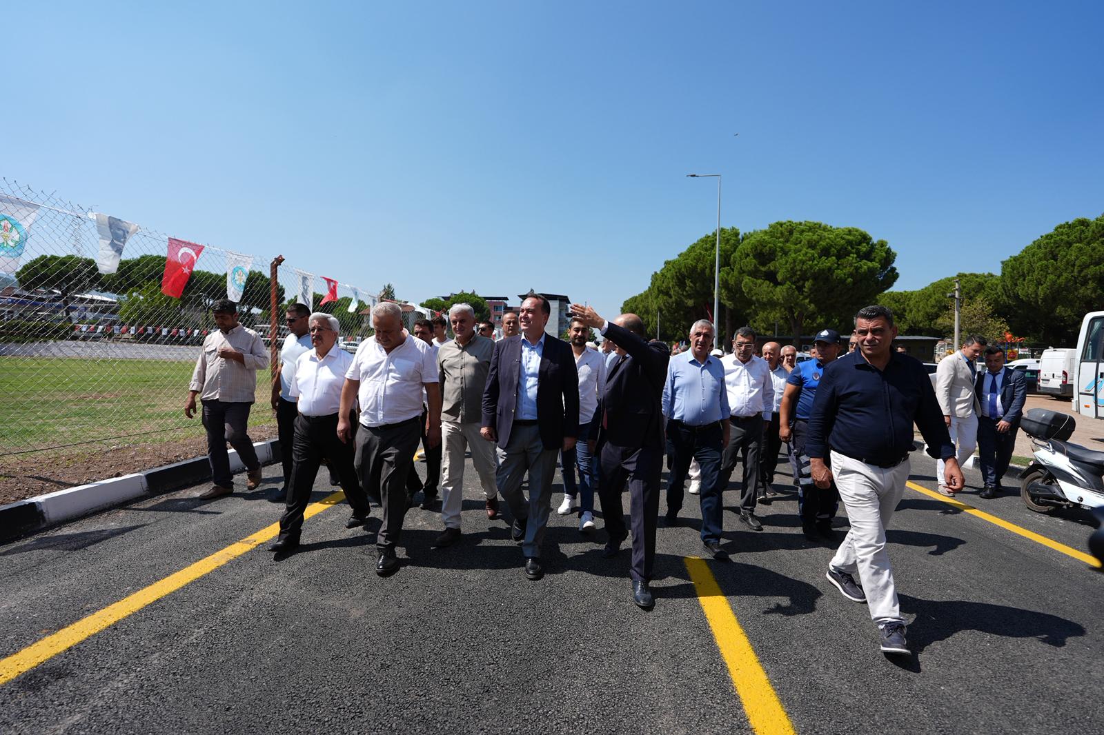 Ahmetli’ye Yeni Sosyal Tesis Ferdi Zeyrek Parkı Açıldı (11)