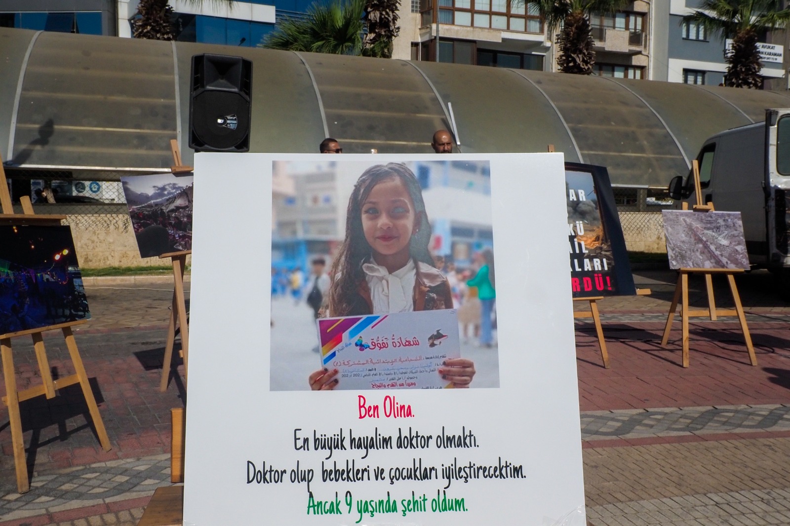 İzmir'den insanlık için ses yükseltildi