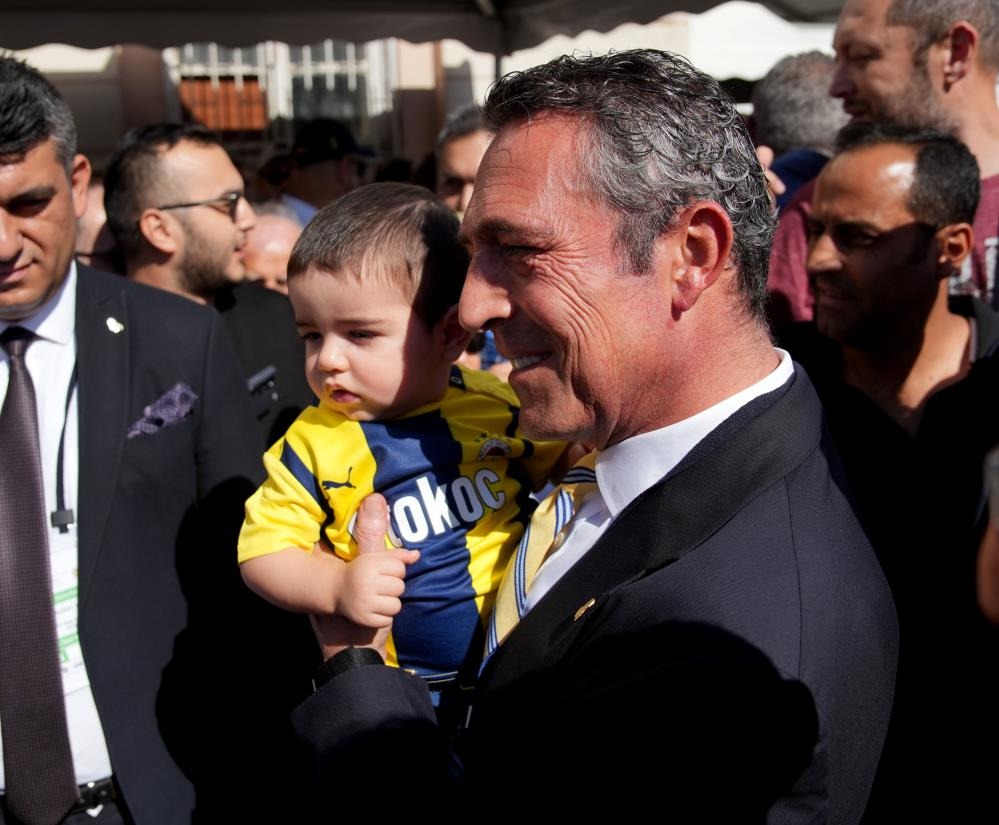 Ali Koç'a Kongre Üyelerinden Yoğun Ilgi 1