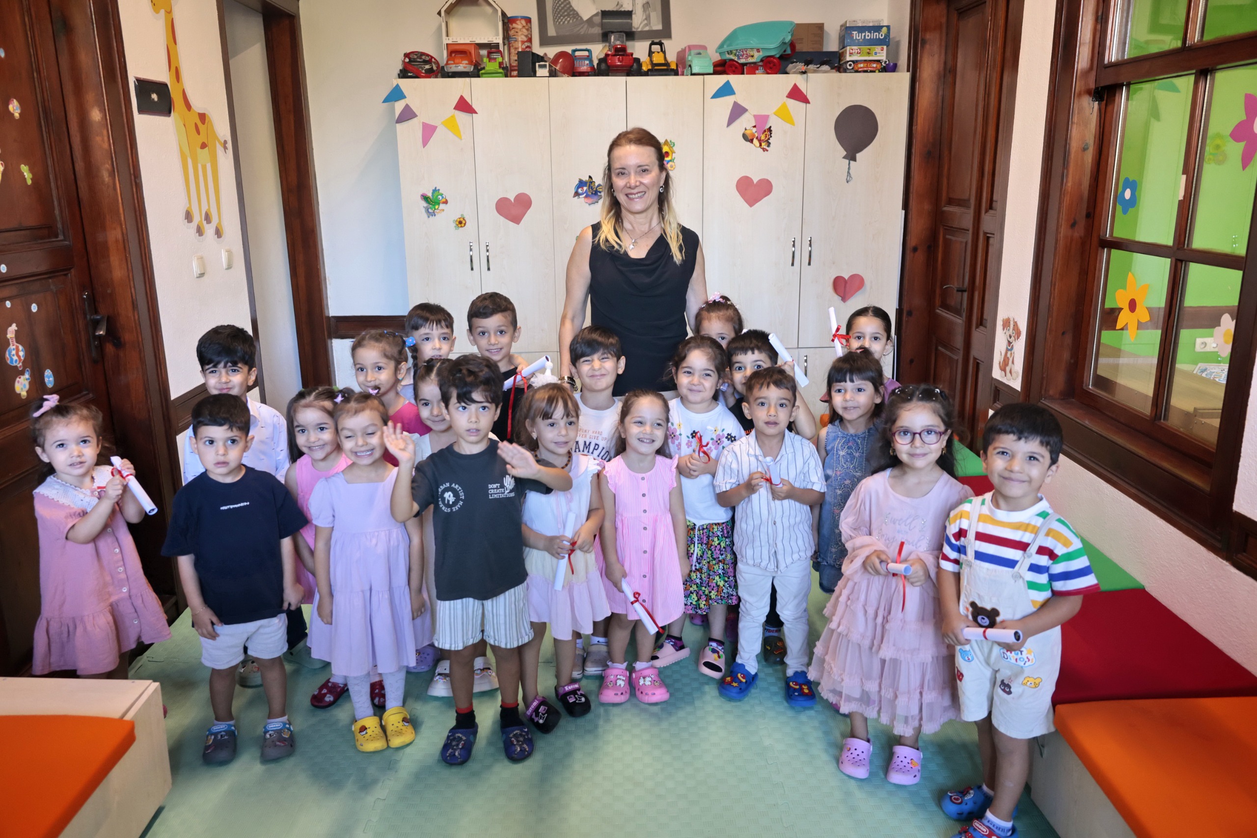 Başkan Mutlu, Oyun Evi’nin Minikleriyle Buluştu (1)