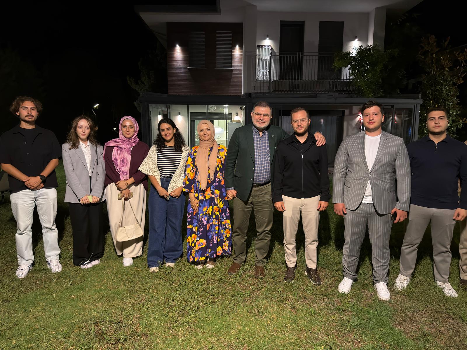 Üniversitelilerle samimi sohbet ve KYK garantisi