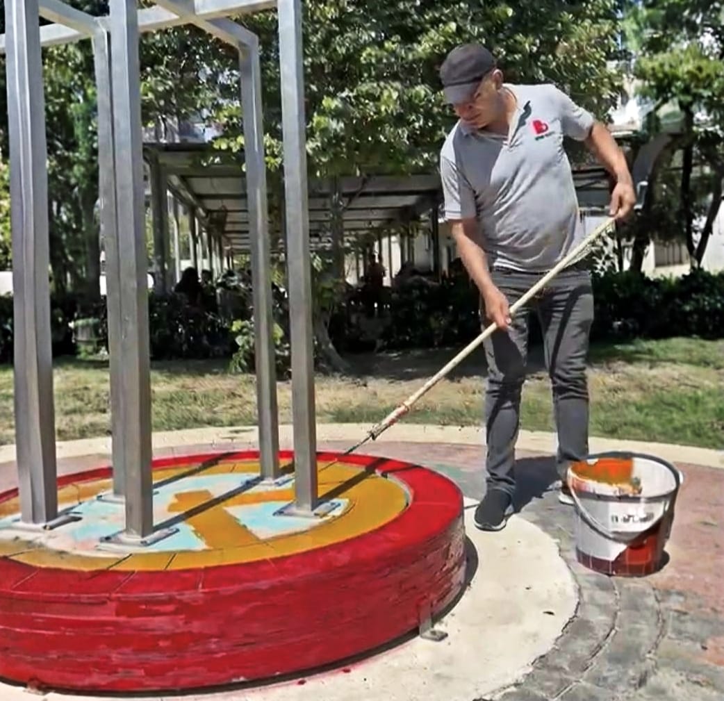 Bayraklı'da Parklar Yenileniyor (1)-1