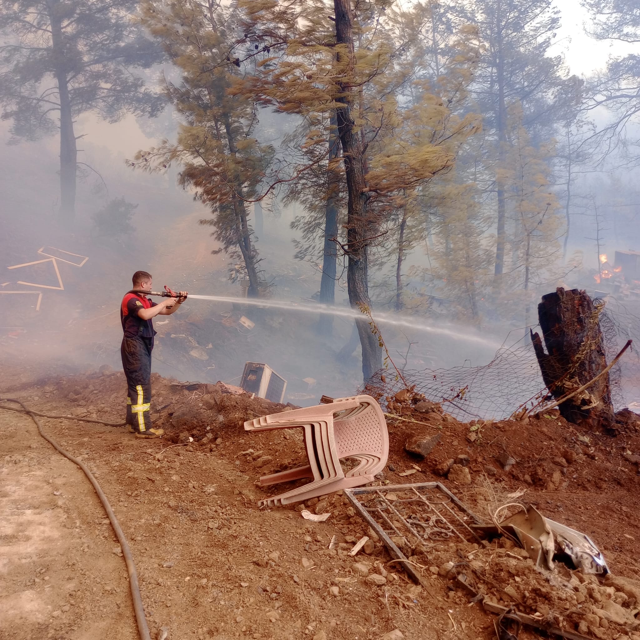 Büyükşehir İtfaiyesi Milas Ve Köyceğiz’de Alevlerle Mücadelede (5)