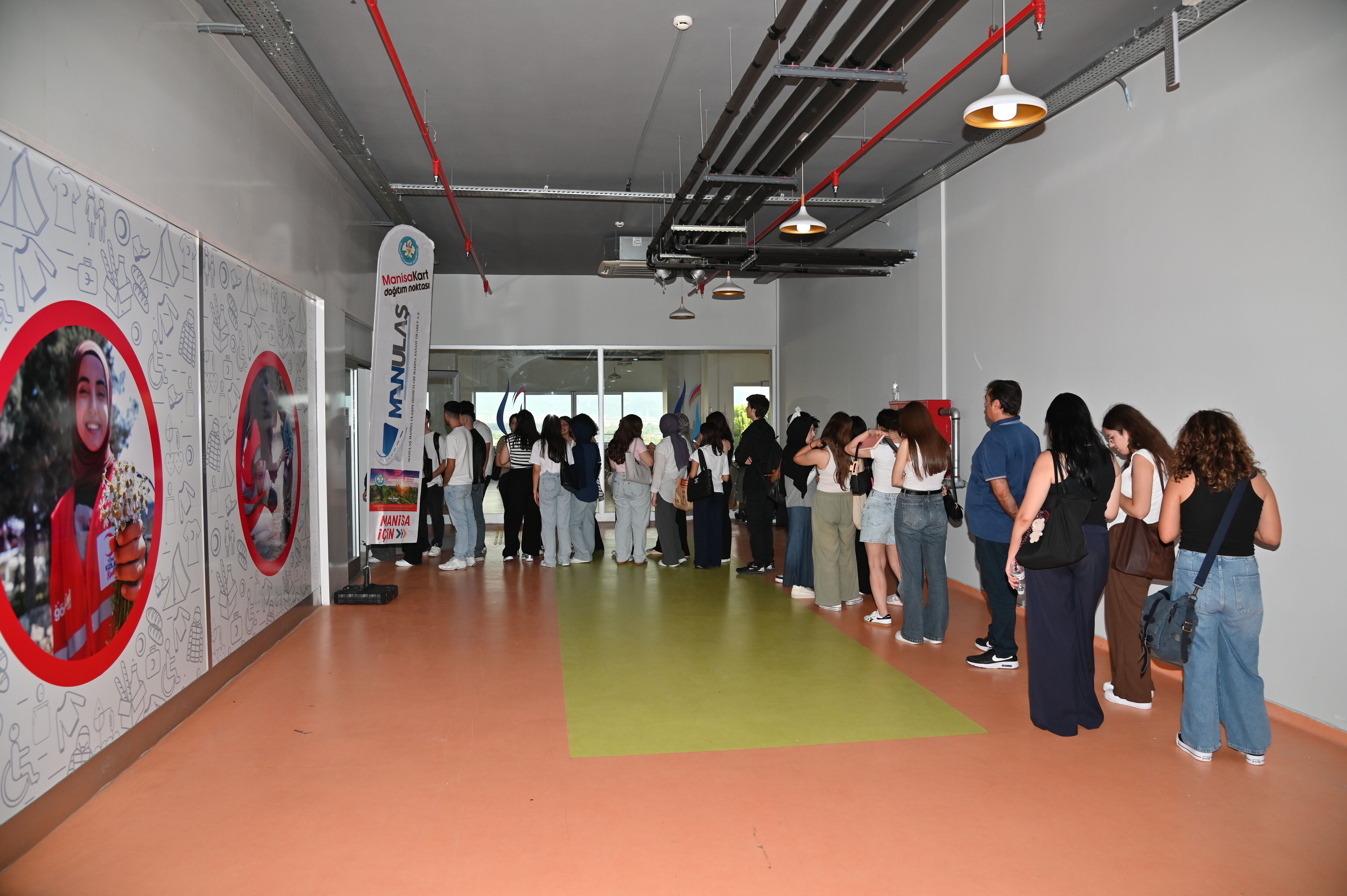 Büyükşehir’den Üniversite Öğrenc