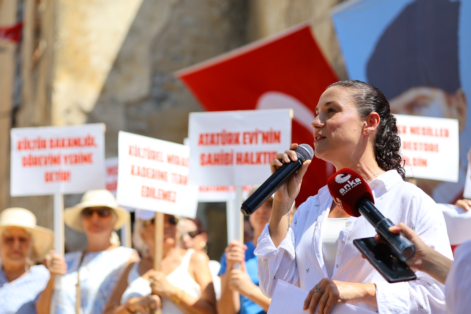 Çamlik Atatürk Evi̇ Basin Açikmalasi (4)