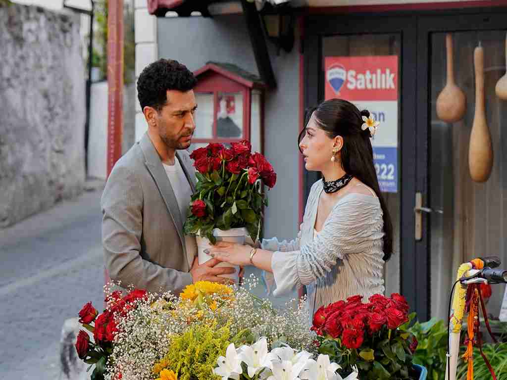 Cemre Baysel Ve Murat Yıldırım-2